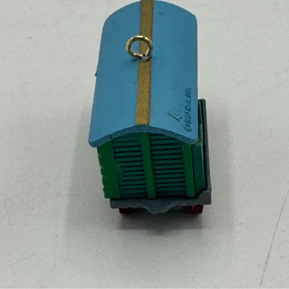 Hallmark 1992 Miniature NOEL R.R. Series Box Car Ornament